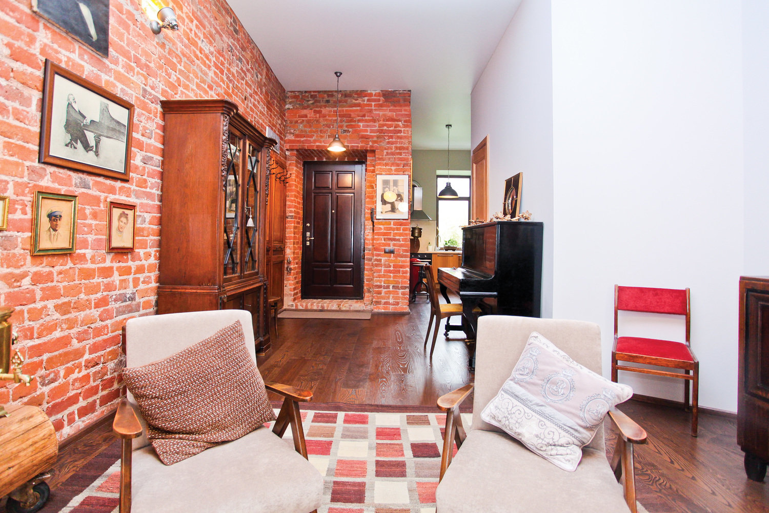 Фотография: Гостиная в стиле Лофт, Декор интерьера, Дом, Дома и квартиры, Стена – фото на INMYROOM