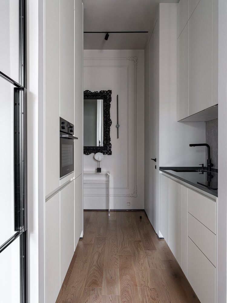 Фотография: Кухня и столовая в стиле Современный, Эклектика, Квартира, Проект дня, Москва, Монолитный дом, 2 комнаты, 40-60 метров, Мария Синельникова – фото на INMYROOM