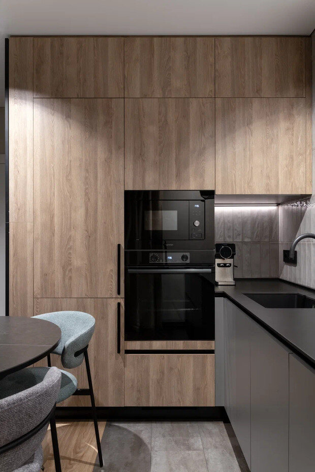 Фотография: Кухня и столовая в стиле Современный, Квартира, Проект дня, Москва, 3 комнаты, 60-90 метров, стильные интерьеры – фото на INMYROOM