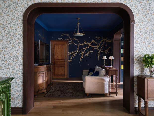 Фотография: Гостиная в стиле Классический, Проект дня, Дача, Подмосковье, Дом и дача, Истринский район, Кирпичный дом, 3 комнаты, Более 90 метров, Дженнет Койтемирова, классический с элементами викторианского и английского стиля – фото на INMYROOM