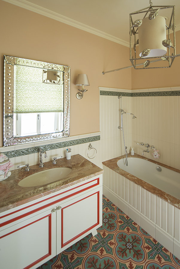 Фотография: Ванная в стиле Прованс и Кантри, Квартира, Дома и квартиры, Проект недели – фото на INMYROOM
