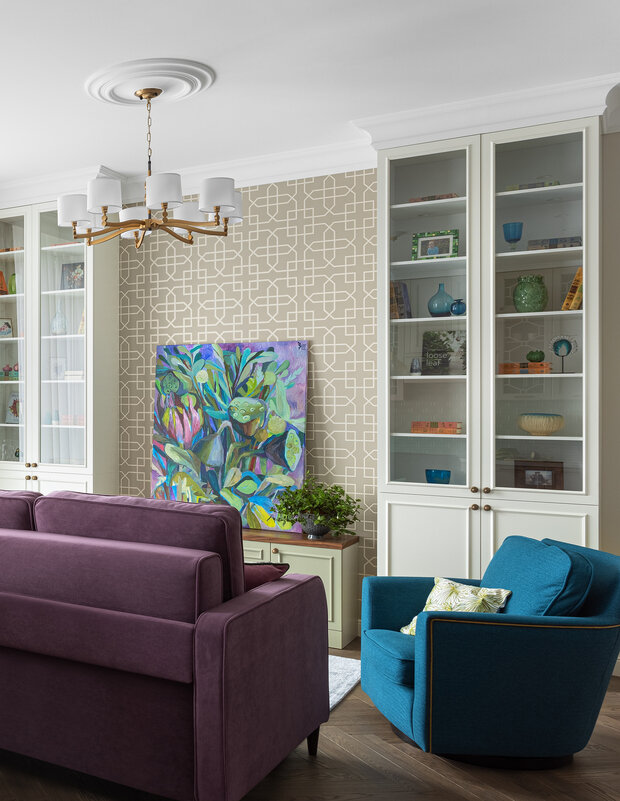 Фото из портфолио Уютная семейная двушка 63 м² с цветной мебелью – фотографии дизайна интерьеров на INMYROOM