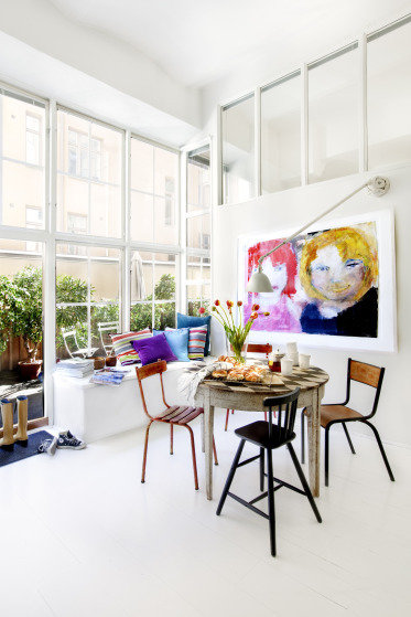 Фотография: Кухня и столовая в стиле Современный, Минимализм, Скандинавский, Декор интерьера, Швеция, Декор дома, Цвет в интерьере, Белый – фото на INMYROOM