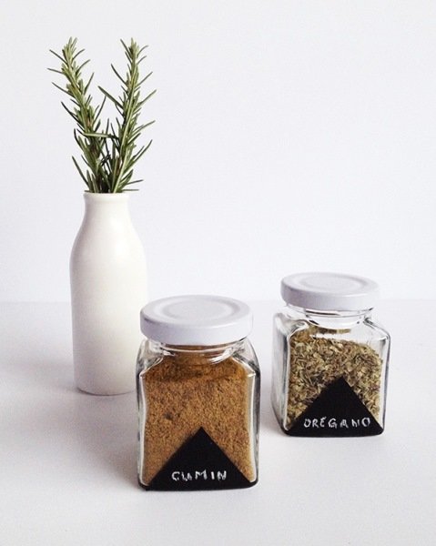 Фотография: Аксессуары в стиле Скандинавский, Декор интерьера, DIY, Декор, грифельная краска, графитовая краска, краска для школьных досок в интерьере, грифельная краска с эффектом школьной доски – фото на INMYROOM