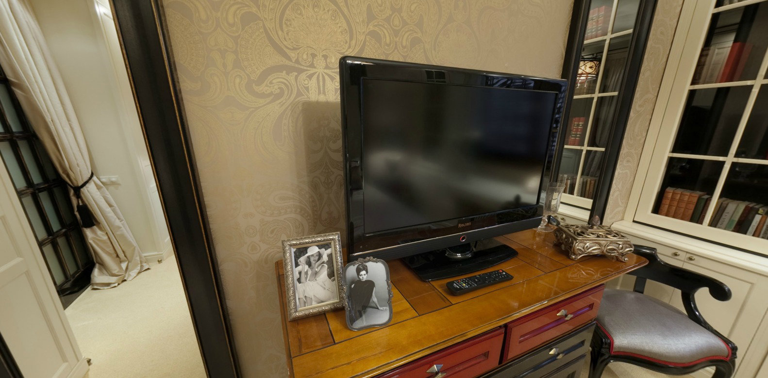 Фотография: Декор в стиле Классический, Современный, Спальня, Декор интерьера, Интерьер комнат, Проект недели – фото на INMYROOM Фотография: Декор в стиле Классический, Современный, Спальня, Декор интерьера, Интерьер комнат, Проект недели – фото на INMYROOM