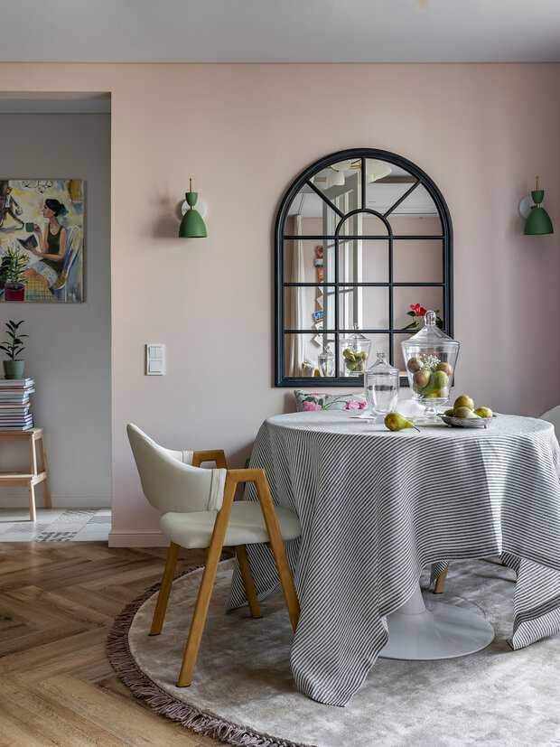 Фотография: Кухня и столовая в стиле Современный, Эклектика, Винтажный, Малогабаритная квартира, Квартира, Проект дня, Беларусь, Минск, Хрущевка, Кирпичный дом, 2 комнаты, 40-60 метров, Эльвира Мисюро – фото на INMYROOM