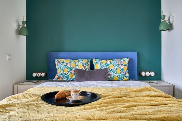 Фотография: Спальня в стиле Скандинавский, Современный, Малогабаритная квартира, Квартира, Проект дня, Москва, Панельный дом, 1 комната, до 40 метров, Алексей Смирнов, Мария Оганесян – фото на INMYROOM