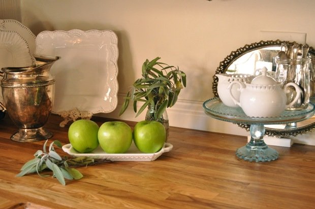 Фотография: Кухня и столовая в стиле Прованс и Кантри, Классический, Современный, Интерьер комнат, Тема месяца – фото на INMYROOM