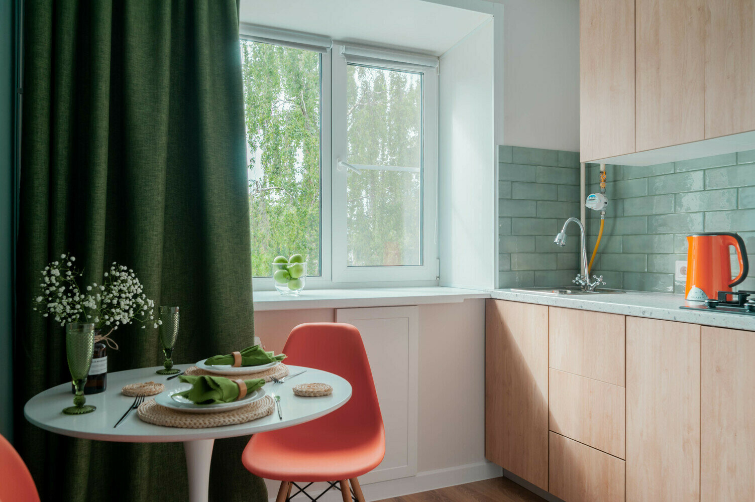 Фотография: Кухня и столовая в стиле Современный, Квартира, Советы, Проект недели, Хрущевка, 1 комната, до 40 метров, Кострома, Стелла Ведерникова – фото на INMYROOM