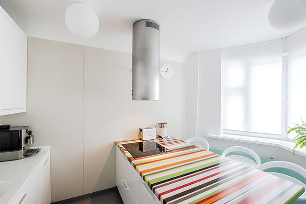 Фотография: Кухня и столовая в стиле Современный, Хай-тек, Интерьер комнат, Elle Decoration – фото на INMYROOM