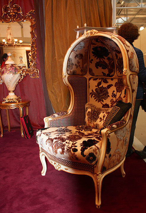 Фотография: Мебель и свет в стиле Классический, Современный, Эклектика, Artemide, Flos, PROVASI, Индустрия, События, Маркет, Мягкая мебель, Missoni, Пэчворк, Porada, LLADRO – фото на INMYROOM