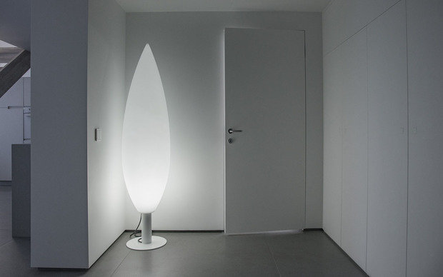 Фотография: Прихожая в стиле Минимализм, Квартира, Проект недели, Эко, Челябинск, новостройка, двухэтажная квартира, Юлия Фалькова, «Любимый дом», Монолитный дом, 2 комнаты, Более 90 метров – фото на INMYROOM