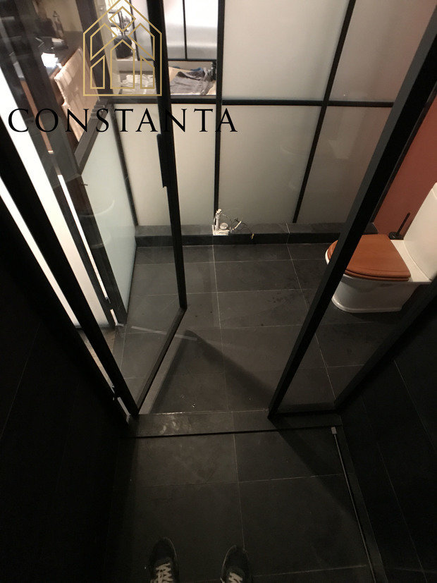 Фото из портфолио Лофт пергородки в студии 36м2 – фотографии дизайна интерьеров на INMYROOM