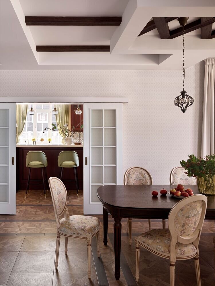 Фотография: Кухня и столовая в стиле Прованс и Кантри, Классический, Эклектика, Дом, Проект дня, Москва, Дом и дача, Блочный дом, 4 и больше, Более 90 метров, Анастасия Беляева – фото на INMYROOM