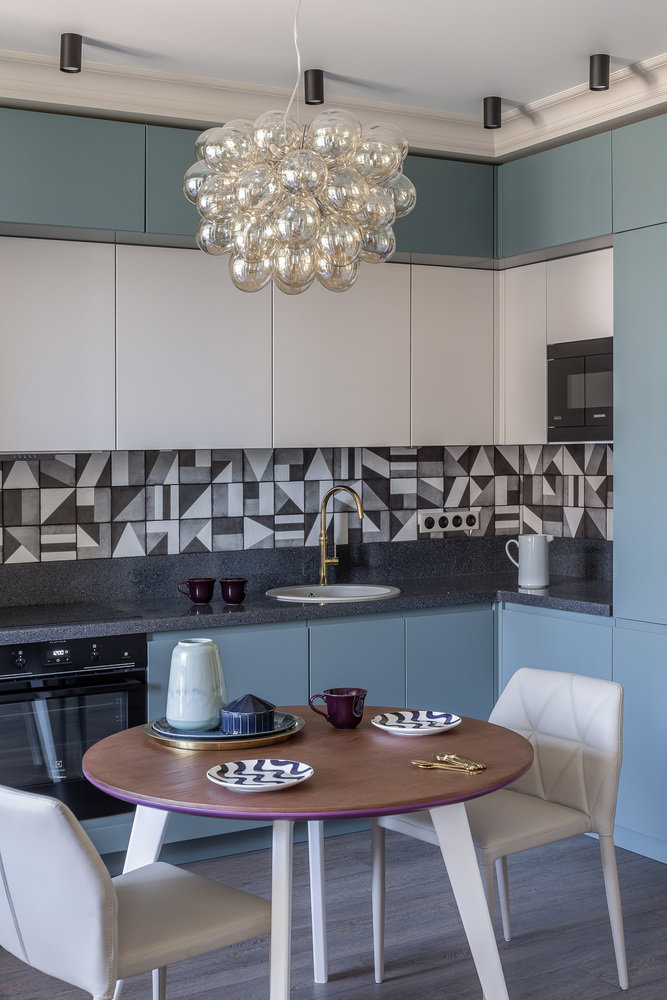 Фотография: Кухня и столовая в стиле Современный, Квартира, Проект недели, Москва, 3 комнаты, Евгения Лебедева – фото на INMYROOM Фотография: Кухня и столовая в стиле Современный, Квартира, Проект недели, Москва, 3 комнаты, Евгения Лебедева – фото на INMYROOM