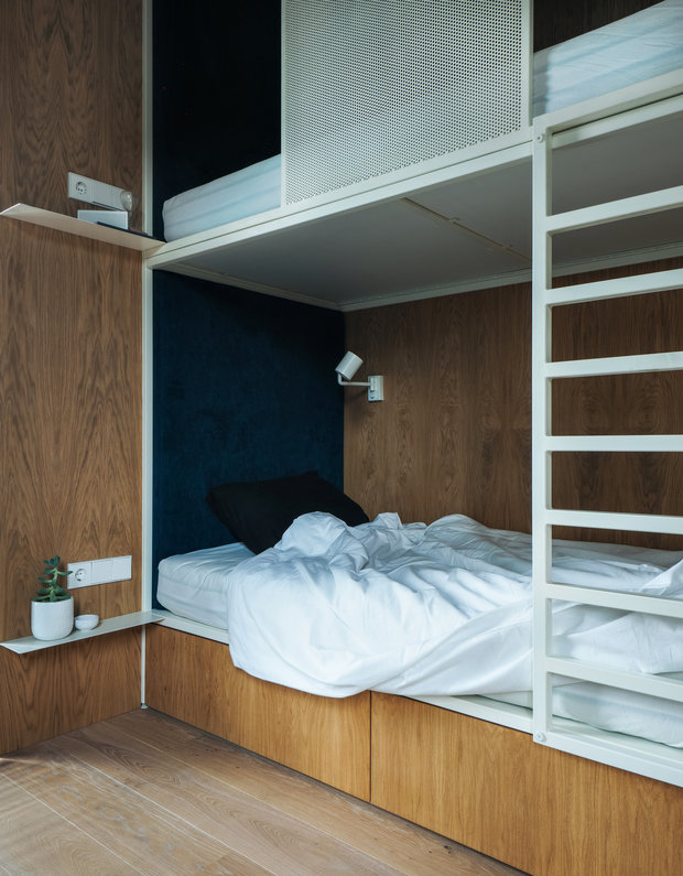 Фотография: Спальня в стиле Минимализм, Современный, Квартира, Белый, Проект недели, Бежевый, Монолитный дом, 2 комнаты, 60-90 метров, Светлогорск, Сергей Мельников, Line Design – фото на INMYROOM