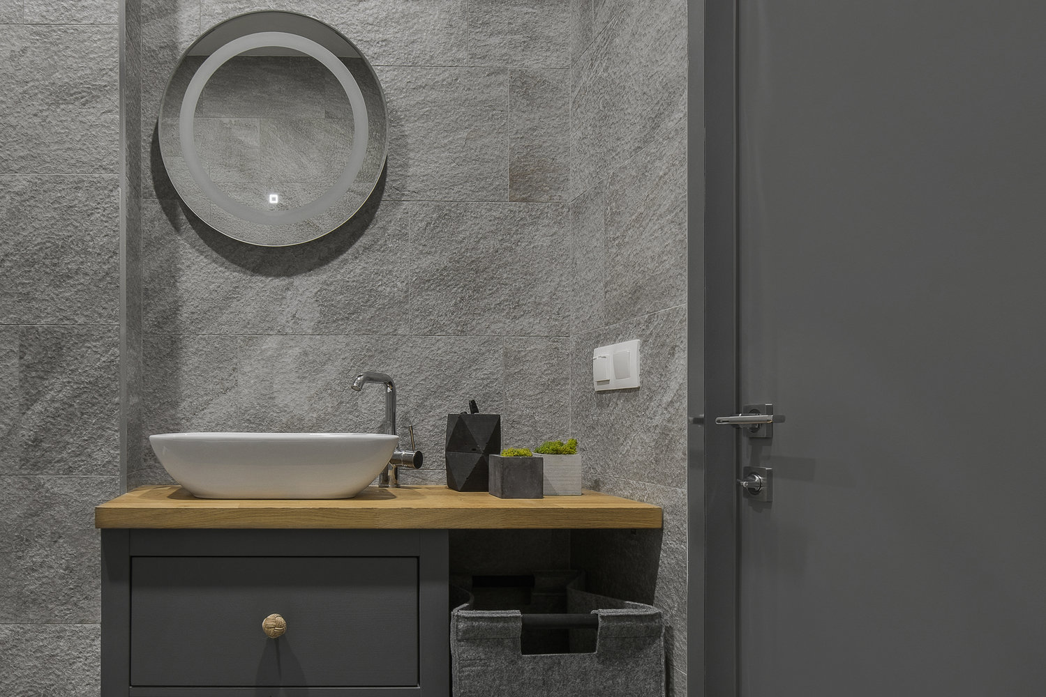 Фотография: Ванная в стиле Скандинавский, Лофт, Современный, Квартира, Студия, Проект недели, Москва, Ольга Мелекесцева, Монолитный дом, до 40 метров, Александра Ермилова – фото на INMYROOM Фотография: Ванная в стиле Скандинавский, Лофт, Современный, Квартира, Студия, Проект недели, Москва, Ольга Мелекесцева, Монолитный дом, до 40 метров, Александра Ермилова – фото на INMYROOM