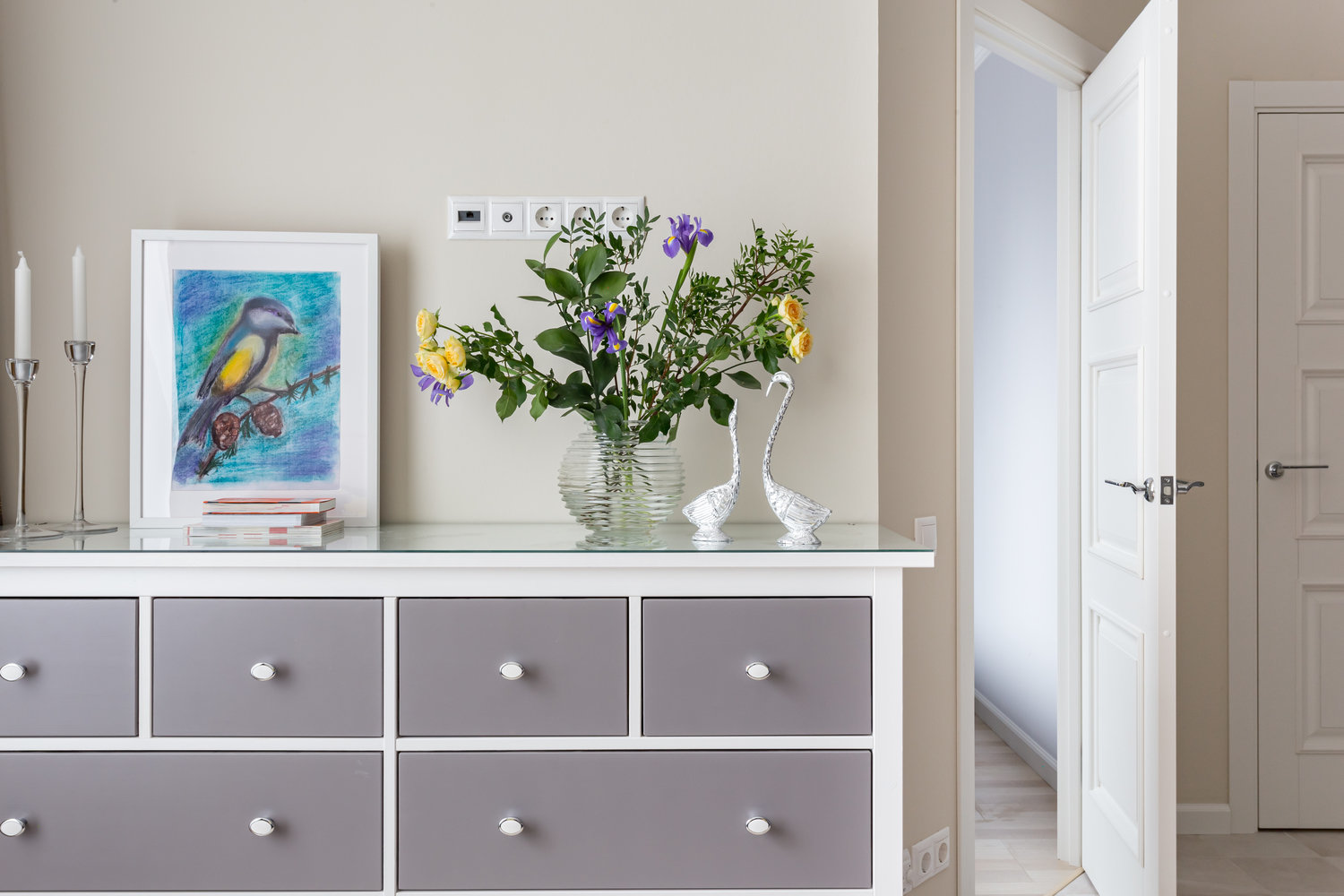 Фотография: Гостиная в стиле Современный, Малогабаритная квартира, Квартира, Проект недели, Москва, 1 комната, до 40 метров, Ирина Долганова – фото на INMYROOM Фотография: Гостиная в стиле Современный, Малогабаритная квартира, Квартира, Проект недели, Москва, 1 комната, до 40 метров, Ирина Долганова – фото на INMYROOM