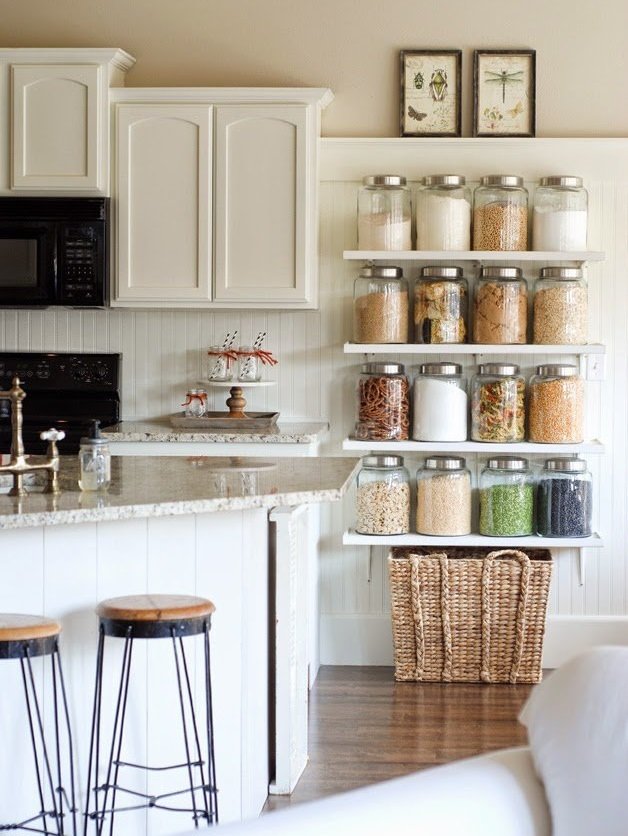 Фотография: в стиле , Кухня и столовая, Советы, Марта Стюарт, как обустроить маленькую кухню, идеи для маленькой кухни, лайфхаки для кухни – фото на INMYROOM Фотография: в стиле , Кухня и столовая, Советы, Марта Стюарт, как обустроить маленькую кухню, идеи для маленькой кухни, лайфхаки для кухни – фото на INMYROOM