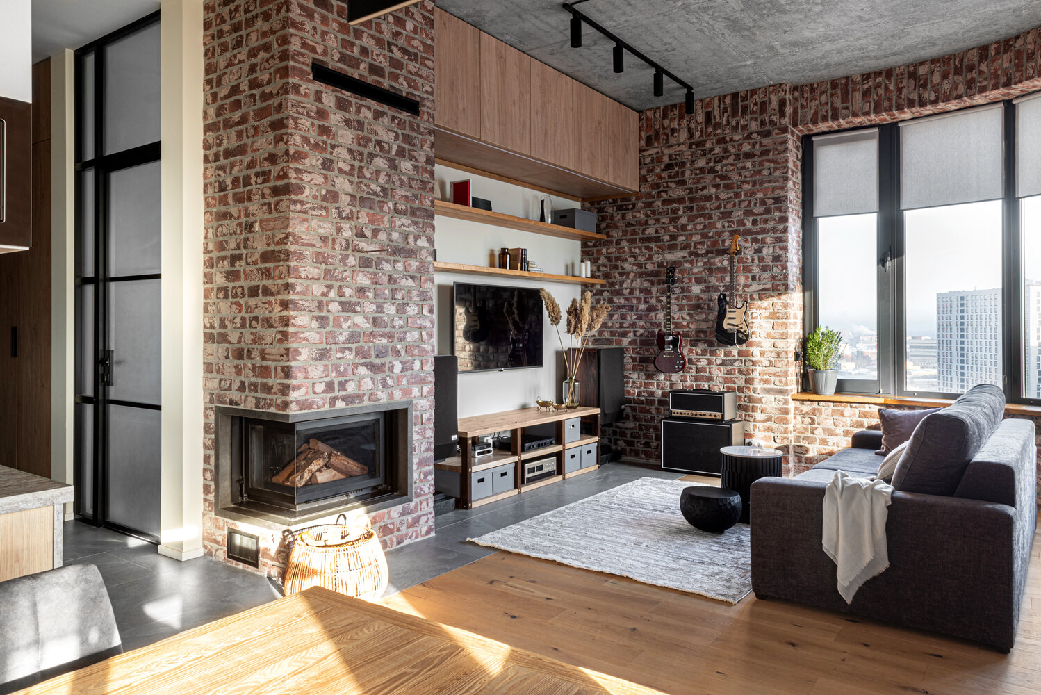 Фотография: Гостиная в стиле Лофт, Кухня и столовая, Квартира, Проект недели, Москва, Наталья Яшузакова – фото на INMYROOM Фотография: Гостиная в стиле Лофт, Кухня и столовая, Квартира, Проект недели, Москва, Наталья Яшузакова – фото на INMYROOM