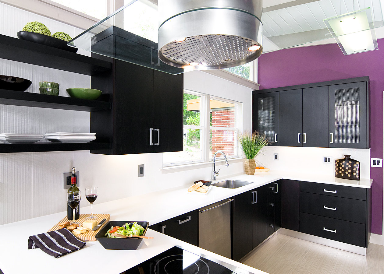 Фотография: Кухня и столовая в стиле Лофт, Современный, Декор интерьера, Дизайн интерьера, Цвет в интерьере, Черный, Пол – фото на INMYROOM