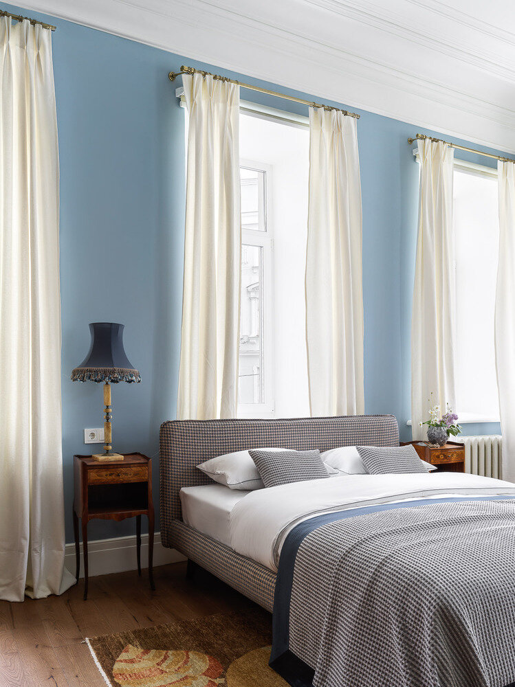 Фотография: Спальня в стиле Классический, Современный, Эклектика, Винтажный, Квартира, Проект недели, Москва, Кирпичный дом, 2 комнаты, 60-90 метров, Ольга Комарова – фото на INMYROOM Фотография: Спальня в стиле Классический, Современный, Эклектика, Винтажный, Квартира, Проект недели, Москва, Кирпичный дом, 2 комнаты, 60-90 метров, Ольга Комарова – фото на INMYROOM