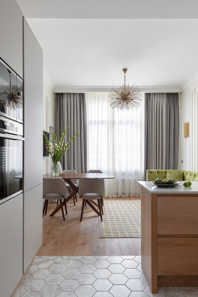 Фотография: Кухня и столовая в стиле Современный, Квартира, Проект дня, Санкт-Петербург, 4 и больше, Более 90 метров, Маргарита Сивухина – фото на INMYROOM Фотография: Кухня и столовая в стиле Современный, Квартира, Проект дня, Санкт-Петербург, 4 и больше, Более 90 метров, Маргарита Сивухина – фото на INMYROOM