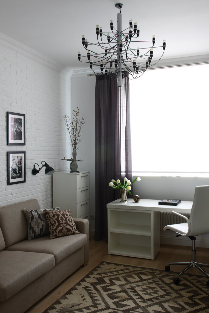 Фотография: Кабинет в стиле Скандинавский, Классический, Эклектика, Квартира, Проект недели, Москва, Марина Поклонцева, Монолитный дом, 4 и больше, Более 90 метров – фото на INMYROOM Фотография: Кабинет в стиле Скандинавский, Классический, Эклектика, Квартира, Проект недели, Москва, Марина Поклонцева, Монолитный дом, 4 и больше, Более 90 метров – фото на INMYROOM