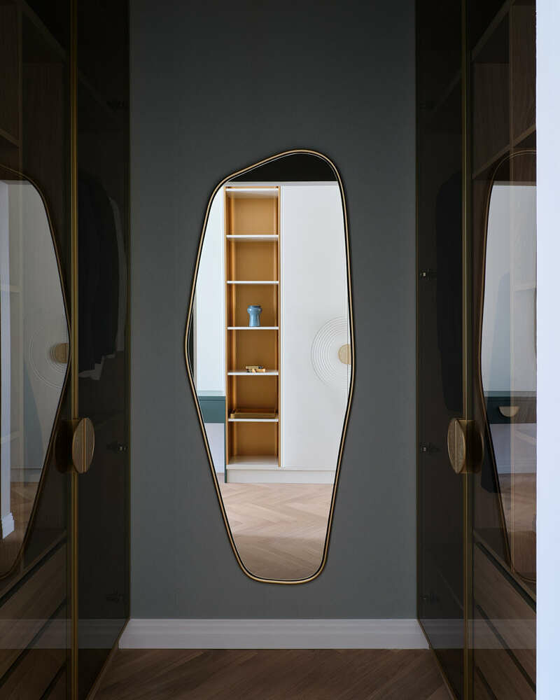 Фотография: Гардеробная в стиле Современный, Классический, Эклектика, Квартира, Проект дня, Казахстан, 4 и больше, Более 90 метров, Алматы, Raw Space Design, Полина Кравцова – фото на INMYROOM