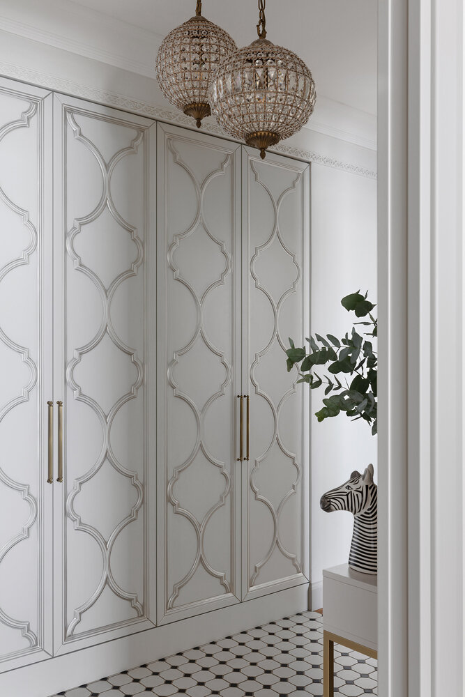 Фотография: Прихожая в стиле Классический, Современный, Квартира, Проект дня, Санкт-Петербург, 4 и больше, Более 90 метров, Маргарита Сивухина – фото на INMYROOM Фотография: Прихожая в стиле Классический, Современный, Квартира, Проект дня, Санкт-Петербург, 4 и больше, Более 90 метров, Маргарита Сивухина – фото на INMYROOM