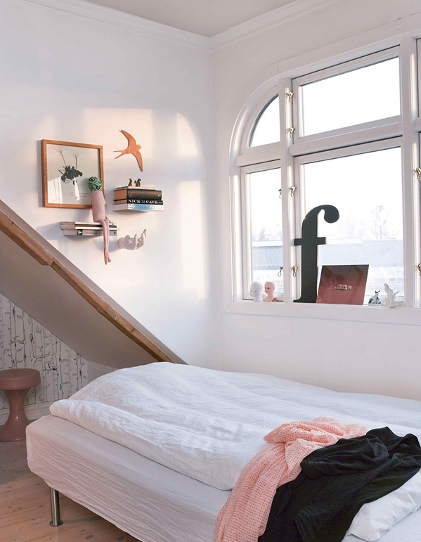 Фотография: Спальня в стиле Современный, Малогабаритная квартира, Квартира, Дома и квартиры – фото на INMYROOM Фотография: Спальня в стиле Современный, Малогабаритная квартира, Квартира, Дома и квартиры – фото на INMYROOM