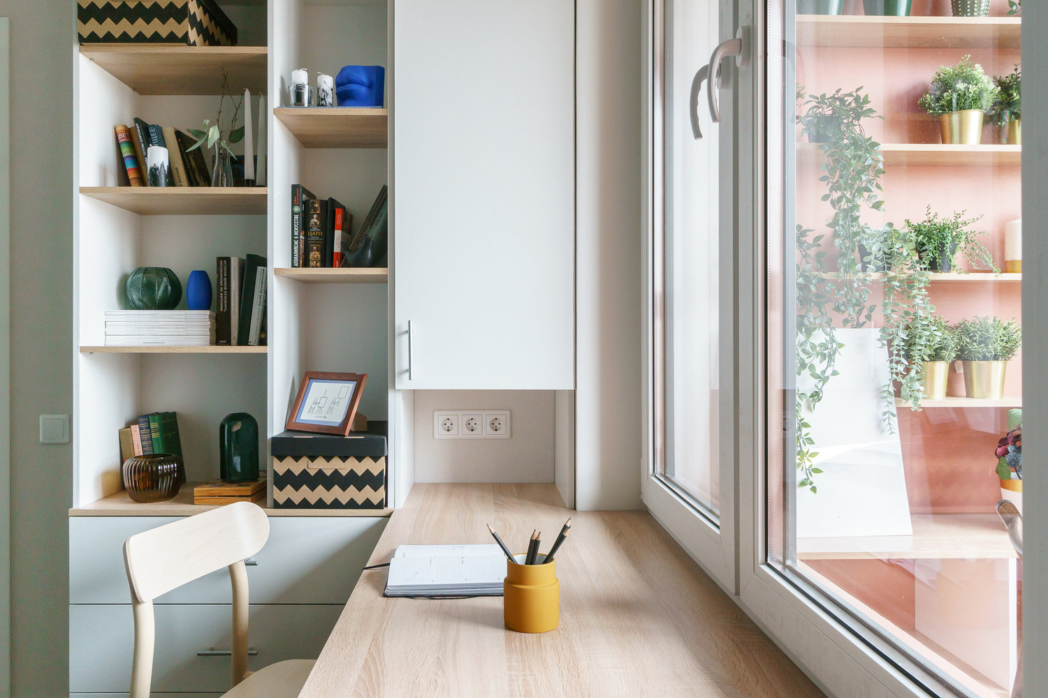 Фотография: Гостиная в стиле Современный, Малогабаритная квартира, Квартира, Проект недели, Санкт-Петербург, 1 комната, до 40 метров, Александра Сакмарова – фото на INMYROOM Фотография: Гостиная в стиле Современный, Малогабаритная квартира, Квартира, Проект недели, Санкт-Петербург, 1 комната, до 40 метров, Александра Сакмарова – фото на INMYROOM