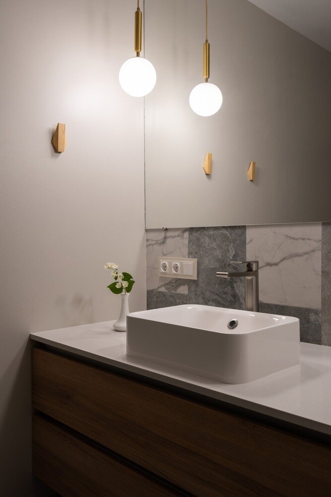 Фотография: Ванная в стиле Современный, Квартира, Проект недели, Санкт-Петербург, 2 комнаты, 40-60 метров, Material, Александра Матушкина – фото на INMYROOM Фотография: Ванная в стиле Современный, Квартира, Проект недели, Санкт-Петербург, 2 комнаты, 40-60 метров, Material, Александра Матушкина – фото на INMYROOM