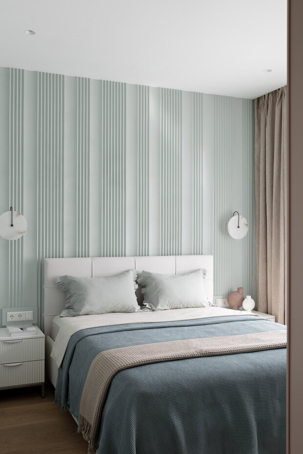 Фотография: Спальня в стиле Современный, Дом, Проект дня, Подмосковье, Дом и дача, Мытищи, 2 комнаты, Более 90 метров, Монолитно-кирпичный, Дарья Големинова – фото на INMYROOM