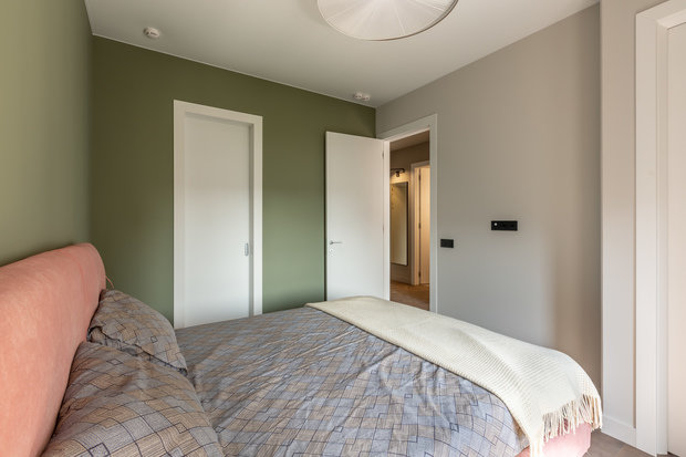 Фотография: Спальня в стиле Минимализм, Современный, Квартира, Проект недели, Москва, Buro Brainstorm, 1 комната, до 40 метров, 40-60 метров – фото на INMYROOM