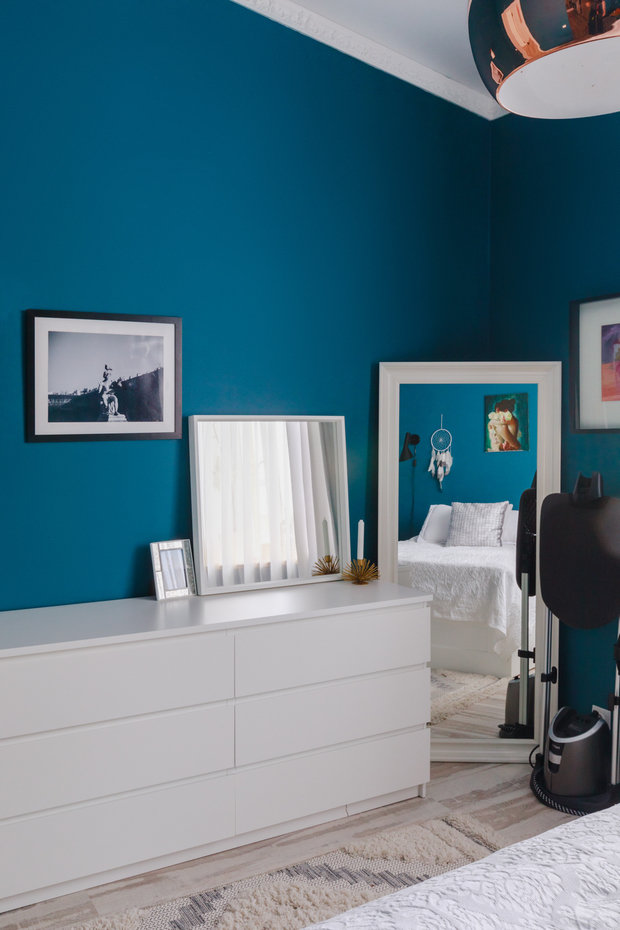 Фотография: Спальня в стиле Скандинавский, Проект недели, Samsung, Таунхаус, 4 и больше, Спецпроект, интерьерный холодильник, интерьерная микроволновая печь – фото на INMYROOM