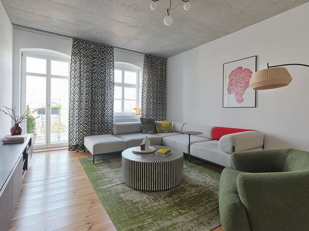 Фотография: Гостиная в стиле Лофт, Современный, Минимализм, Квартира, Проект дня, Берлин, 2 комнаты, 60-90 метров, современный с элементами минимализма и лофта, Елена Коломейцева – фото на INMYROOM