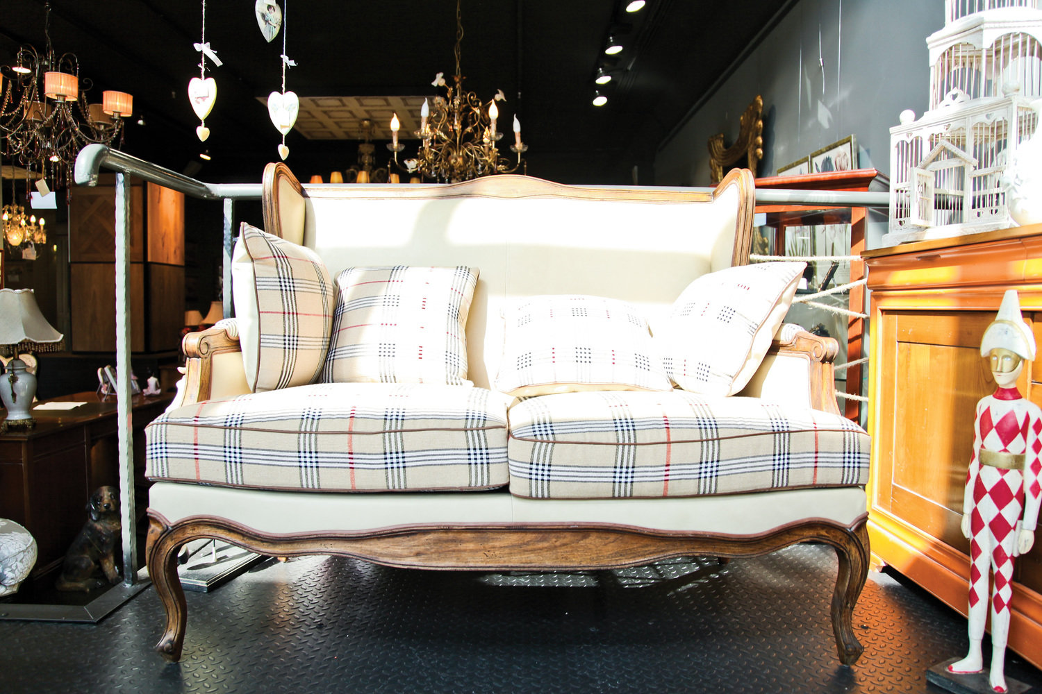 Фотография: Мебель и свет в стиле , Декор интерьера, Карта покупок, Индустрия, Маркет – фото на INMYROOM Фотография: Мебель и свет в стиле , Декор интерьера, Карта покупок, Индустрия, Маркет – фото на INMYROOM