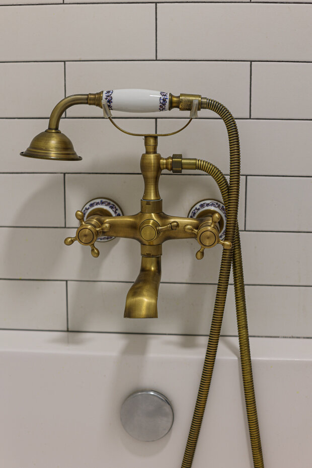 Фотография: Ванная в стиле Прованс и Кантри, Ремонт на практике, интерьер своими руками, ремонт своими силами – фото на INMYROOM