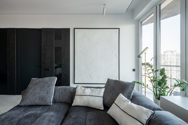 Фотография: Гостиная в стиле Современный, Минимализм, Квартира, Проект недели, Киев, 2 комнаты, 60-90 метров, Lauri Brothers, Юрий Лаури, Сергей Лаури, Анастасия Темпинская – фото на INMYROOM
