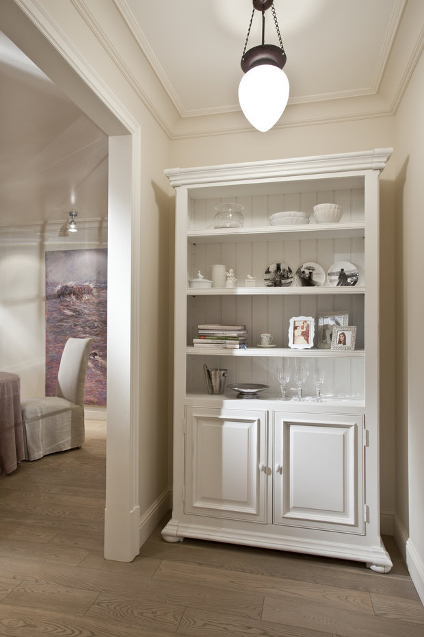 Фотография: Мебель и свет в стиле Прованс и Кантри, Классический, Квартира, Проект недели, Москва, Людмила Кришталева, новостройка, Монолитный дом, 4 и больше, Более 90 метров – фото на INMYROOM