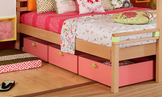 Фотография: Мебель и свет в стиле Восточный, Детская, Интерьер комнат – фото на INMYROOM