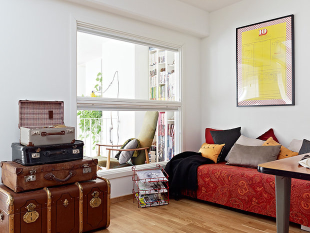 Фотография: Гостиная в стиле Скандинавский, Спальня, Интерьер комнат, Советы – фото на INMYROOM