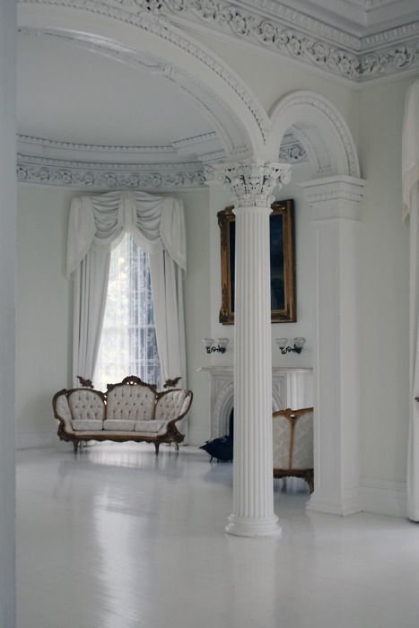 Фотография: Гостиная в стиле Классический, Стиль жизни, Советы – фото на INMYROOM Фотография: Гостиная в стиле Классический, Стиль жизни, Советы – фото на INMYROOM