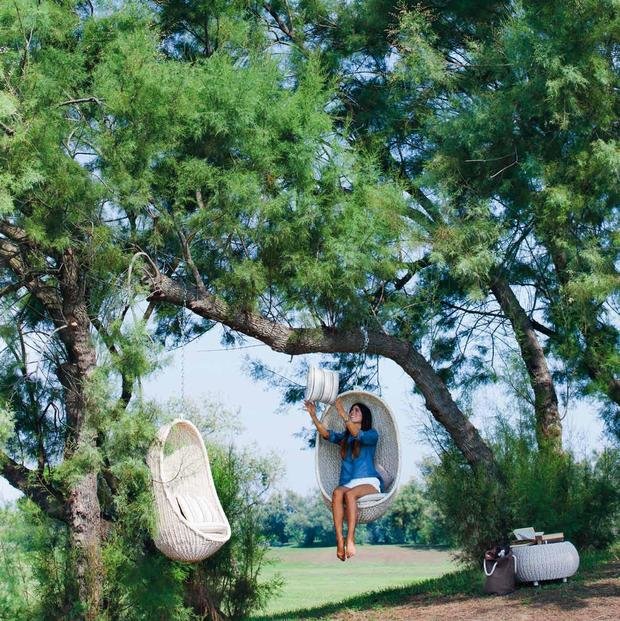 Фотография: Ландшафт в стиле Прованс и Кантри, Современный, Декор интерьера, Мебель и свет, Дача, Кресло, Для дачи и сада – фото на INMYROOM