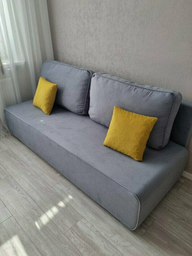Фото из портфолио Лаки прямой диван – фотографии дизайна интерьеров на INMYROOM