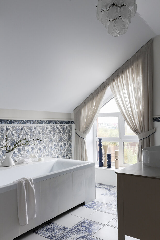 Фотография: Ванная в стиле Классический, Современный, Квартира, Проект дня, Дом и дача, Кирпичный дом, 4 и больше, Более 90 метров, Уфа, Башкортостан, Лилия Ханова – фото на INMYROOM