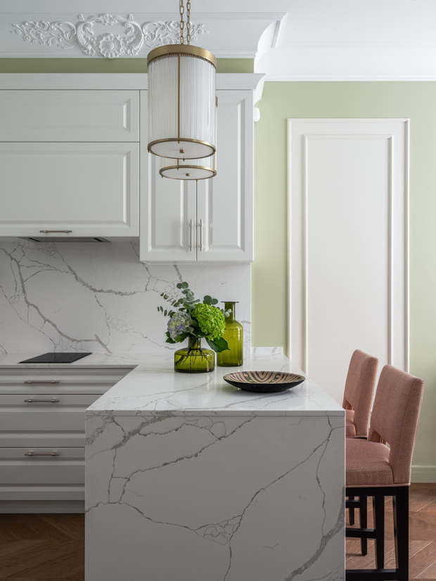 Фотография: Кухня и столовая в стиле Классический, Современный, Квартира, Проект недели, Москва, 2 комнаты, 60-90 метров, Анна Коробко, D.A.interior design, Дмитрий Коробко – фото на INMYROOM