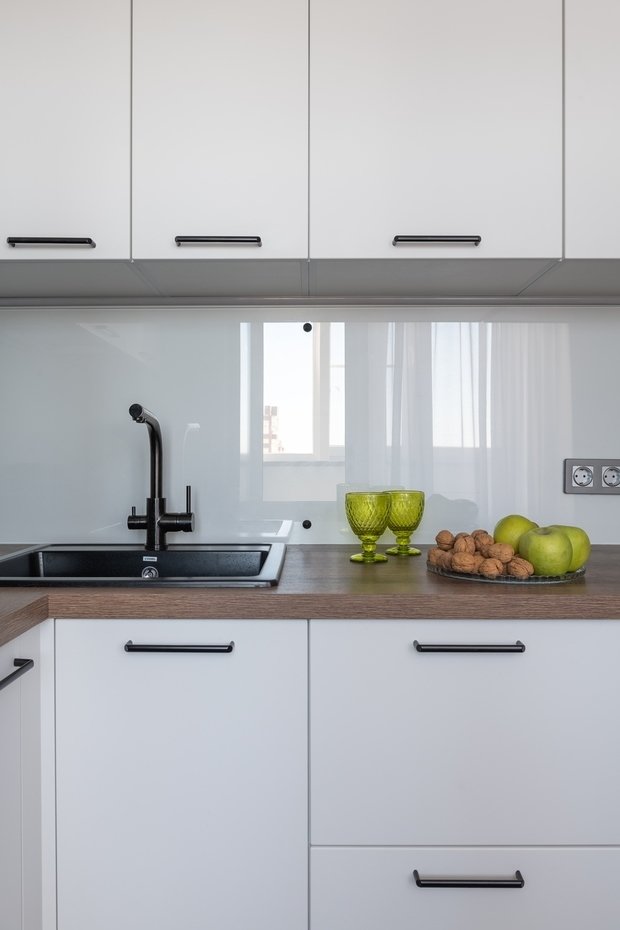 Фотография: Кухня и столовая в стиле Современный, Квартира, Советы, Проект недели, Москва, 1 комната, 40-60 метров, Юлия Панова – фото на INMYROOM