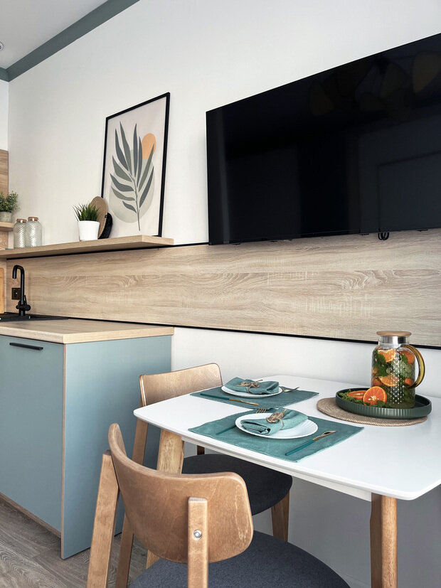 Фотография: Кухня и столовая в стиле Скандинавский, Современный, Минимализм, Малогабаритная квартира, Студия, Проект недели, Красногорск, Монолитный дом, Путилково, до 40 метров, Елена Мухачева – фото на INMYROOM